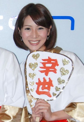 fweLxPR̂߃IRɗЂer̐AcGq (C)ORICON DD inc.