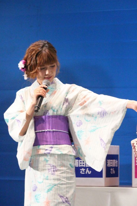 aの画像 写真 イトーヨーカドー a 恋 浴衣 イベントに浴衣姿で登場したaaa 19枚目 Oricon News