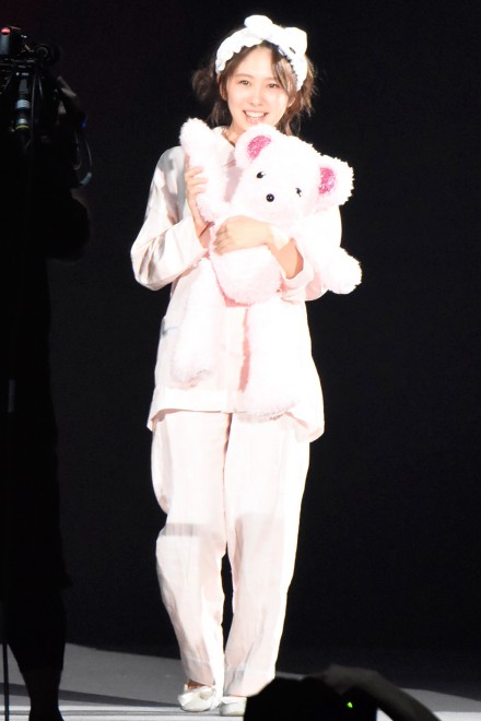 AKB48�O���[�v�w��6�񂶂�񂯂���x���c�ʉԁiAKB48 Team 4�j