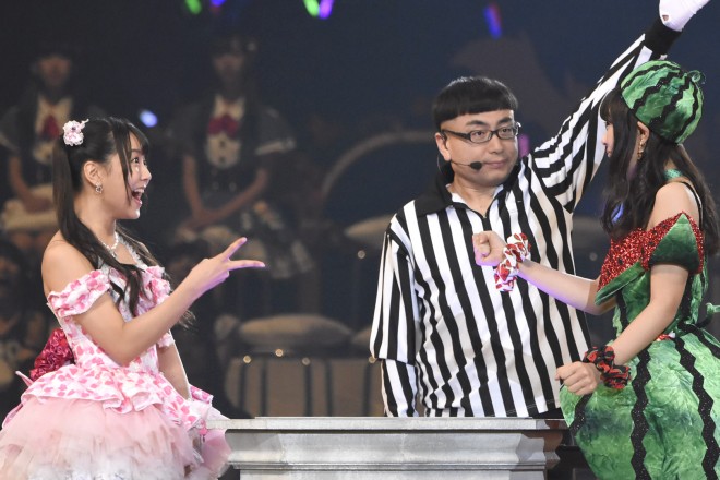 AKB48�O���[�v�w��6�񂶂�񂯂���x�a�J���iNMB48 Team B�U�j�A���Ԕ��ځiNMB48 Team M�j