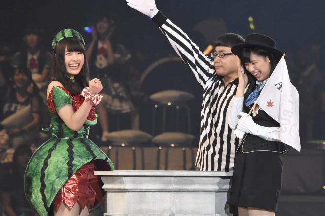 AKB48�O���[�v�w��6�񂶂�񂯂���x�a�J���iNMB48 Team B�U�j�A�r��D��iSKE48 Team K�U�j