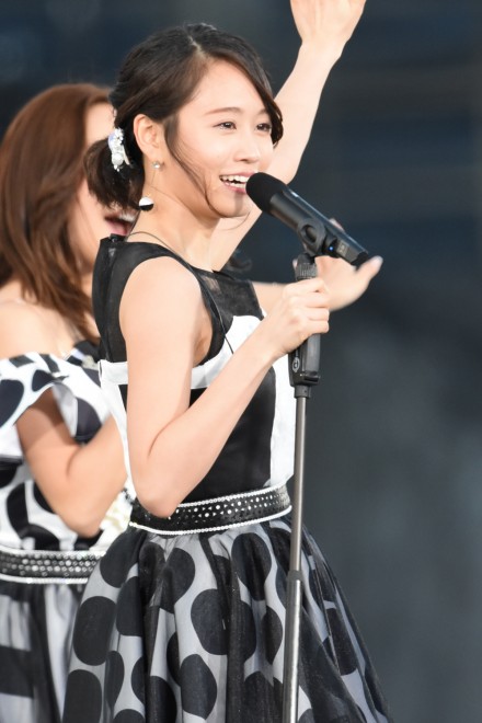 AKB48 ݂ȂݑƃRT[gwj ݂ȂݑƁg148.5cm̌hx^w1AKB48O[v΍R̍x