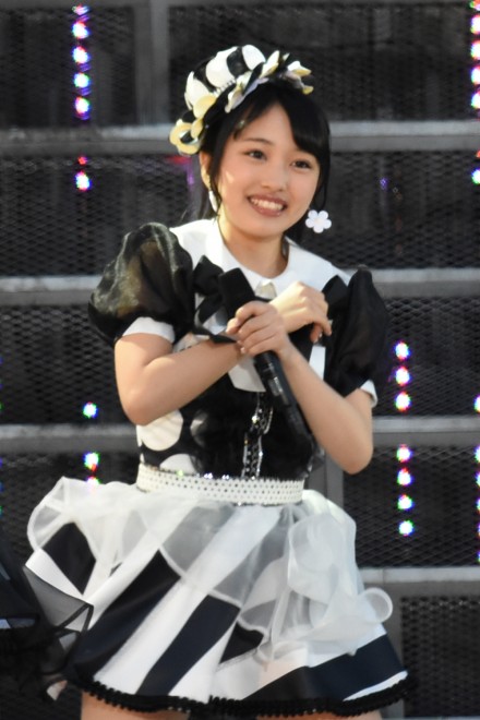 AKB48 ݂ȂݑƃRT[gwj ݂ȂݑƁg148.5cm̌hx^w1AKB48O[v΍R̍x