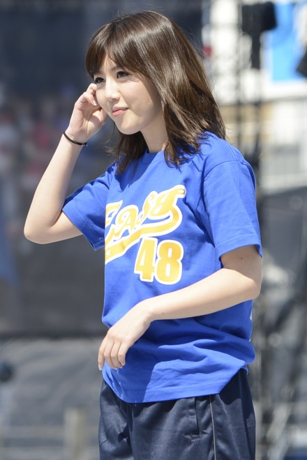 AKB48 ݂ȂݑƃRT[gwj ݂ȂݑƁg148.5cm̌hx^w1AKB48O[v΍R̍x