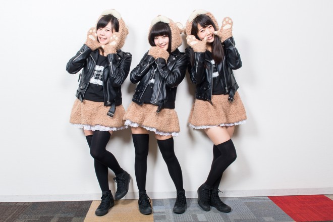 Wエンジン あゆみくりかまきの異色対談 謎の 熊 アイドルと本音トーク Oricon News