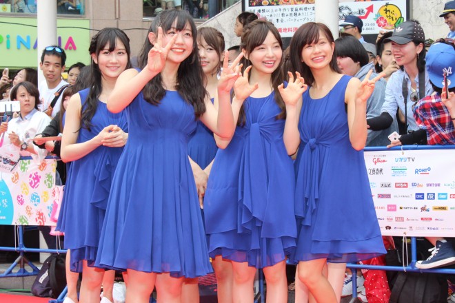 8񉫓ꍑۉfՂōsꂽߔeEےʂ背bhJ[ybgCxg̗lq