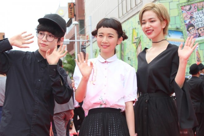 8񉫓ꍑۉfՂōsꂽߔeEےʂ背bhJ[ybgCxg̗lq