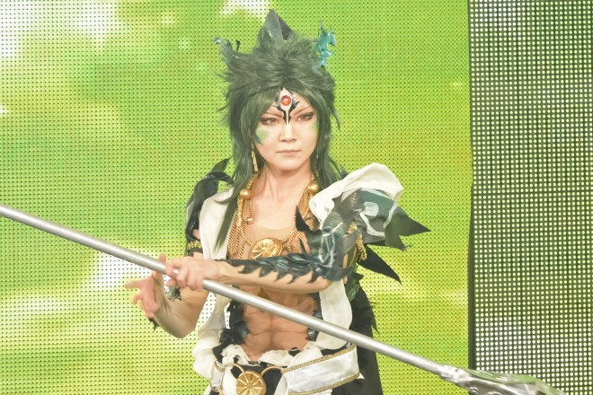 �y���E�R�X�v���T�~�b�g2016�唭�\��z�R�X�v���C���[�@�}�q�I����