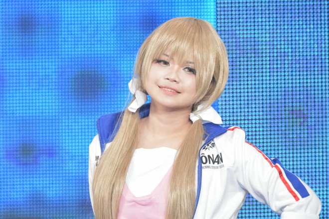 �y���E�R�X�v���T�~�b�g2016�唭�\��z�R�X�v���C���[ from �t�B���s���@���i�[������