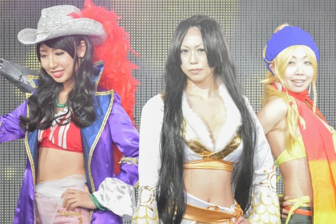 �y���E�R�X�v���T�~�b�g2016�唭�\��z�R�X�v���C���[