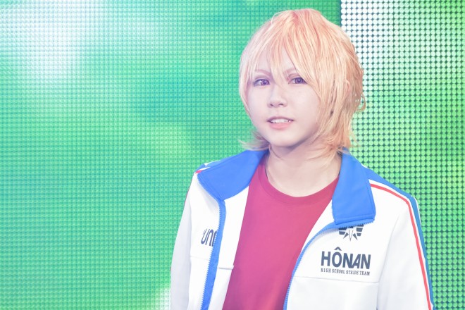 �y���E�R�X�v���T�~�b�g2016�唭�\��z�R�X�v���C���[ from �A�����J�@�J�i����