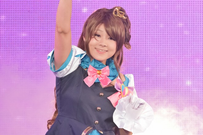 �y���E�R�X�v���T�~�b�g2016�唭�\��z�R�X�v���C���[