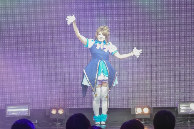 �y���E�R�X�v���T�~�b�g2016�唭�\��z�R�X�v���C���[