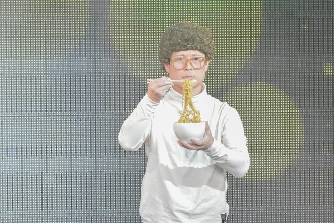 �y���E�R�X�v���T�~�b�g2016�唭�\��z�R�X�v���C���[