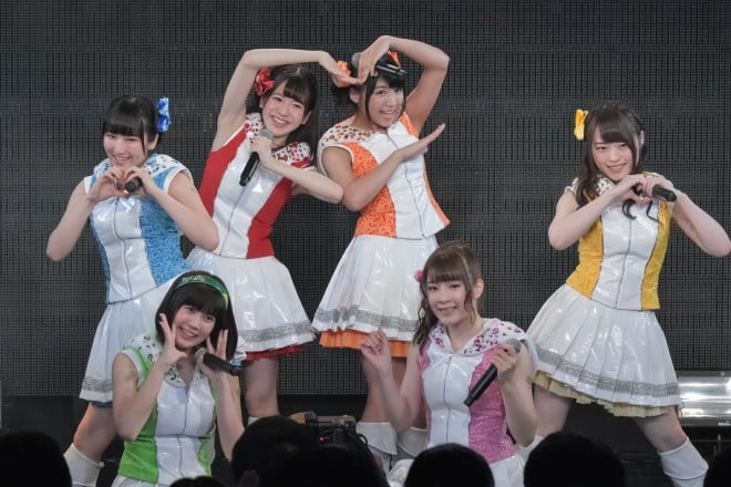 �y���E�R�X�v���T�~�b�g2016�唭�\��z�A�C�h�����j�b�g�EA��P