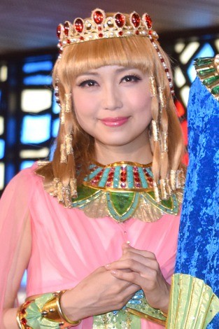 �~���[�W�J���w���Ƃ̖�́x�������ʃJ�[�e���R�[����A��ނɉ������V�Ȑ��q (C)ORICON NewS inc.