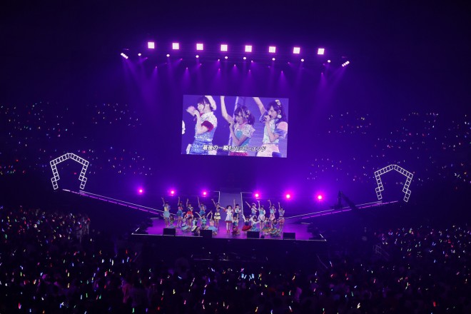 AKB48�O���[�v�w��7�񂶂�񂯂���x�̗l�q