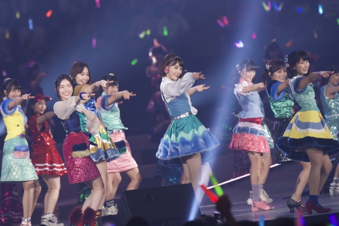 AKB48�O���[�v�w��7�񂶂�񂯂���x�̗l�q