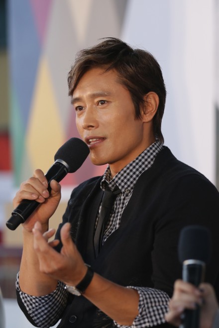 �g�[�N�C�x���g�ɓo�ꂵ���C�E�r�����z��