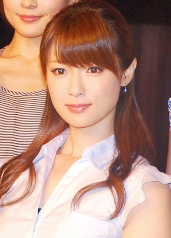 [cq (C)ORICON NewS inc.