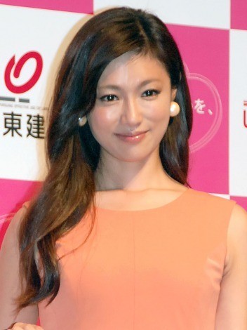 [cq (C)ORICON NewS inc.