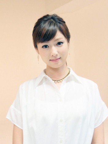 [cq (C)ORICON NewS inc.