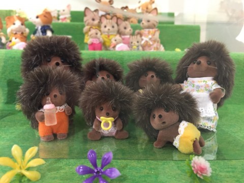 �A�����J�Ől�C�̃n���l�Y�~�t�@�~���[