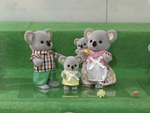 �R�A���t�@�~���[