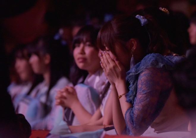 w9AKB48IIx2ʂ̓nӖFƂɋw仔T