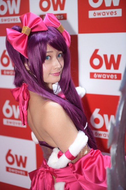 u6wavesvu[XɂāAQ[uOṽLN^[̃RXvœoꂵԉH