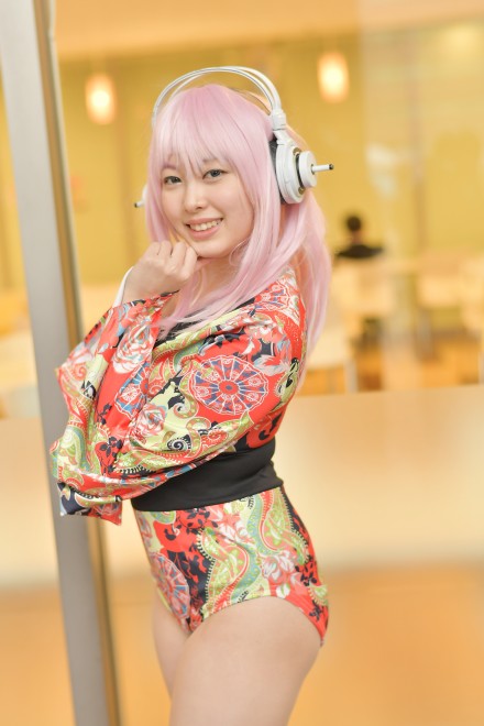 wr܃nEBRXvtFX2017xRXvC[Ey()<br>i[ρ[Ɏqj