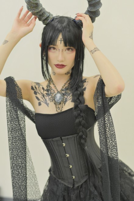 wr܃nEBRXvtFX2017xRXvC[E񂳂<br>iIWij