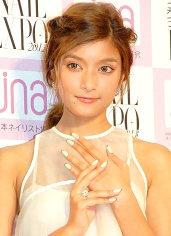 [iCjORICON NewS inc.