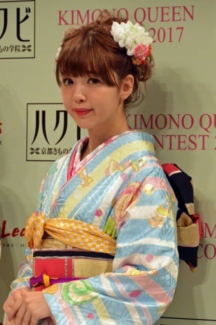 cjR iCjORICON NewS inc.