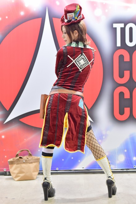 wR~R2017xRXvC[EށX񂳂<br>iMad Moxxij