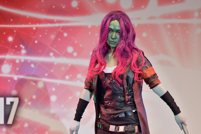 wR~R2017xɂĊJÂꂽwTOKYO COMIC CON COSPLAY FASHIONSHOW 2017x̖͗l