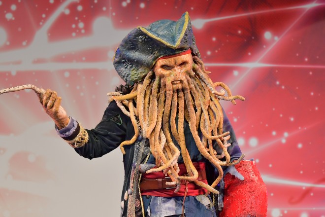 wR~R2017xɂĊJÂꂽwTOKYO COMIC CON COSPLAY FASHIONSHOW 2017x̖͗l