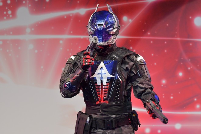 wR~R2017xɂĊJÂꂽwTOKYO COMIC CON COSPLAY FASHIONSHOW 2017x̖͗l