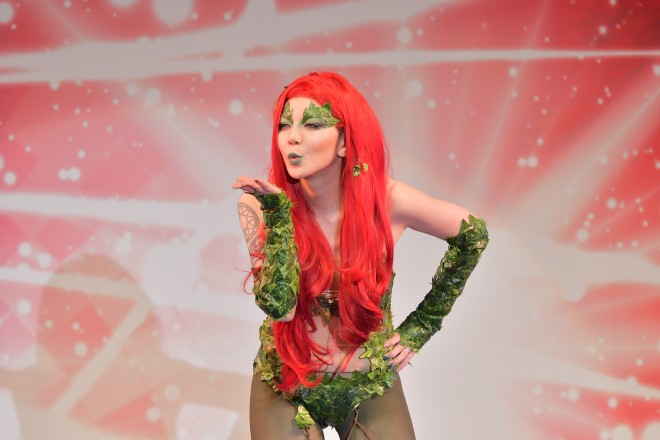 wR~R2017xɂĊJÂꂽwTOKYO COMIC CON COSPLAY FASHIONSHOW 2017x̖͗l