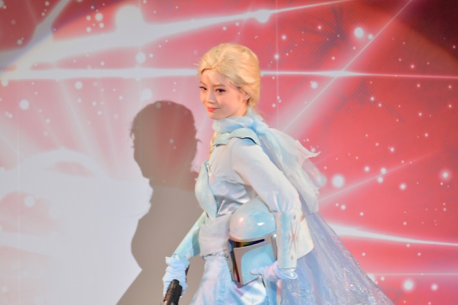 wR~R2017xɂĊJÂꂽgX^[EEH[Yhe[}ɂRXvCxgwTOKYO COMIC CON PRESENTS STAR WARS COSPLAY SHOWCASE 2017x̖͗l