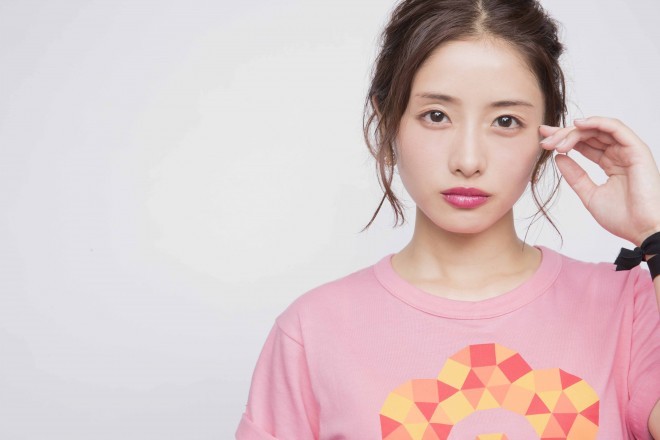 ΌƂ݁^ORICON NEWSB艺낵ʐ^i2017N8j@ʐ^FV