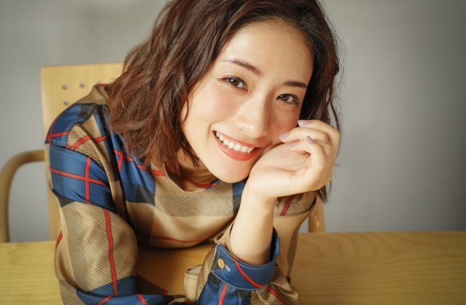 ΌƂ݁^ORICON NEWSB艺낵ʐ^i2017N12j@ʐ^FGiCAPSj