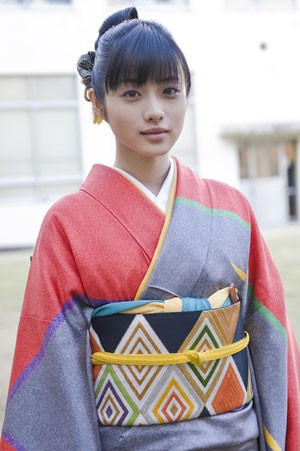 ΌƂ݁^ORICON NEWSB艺낵ʐ^i2011N12j@ʐ^Fq