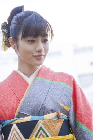 ΌƂ݁^ORICON NEWSB艺낵ʐ^i2011N12j@ʐ^Fq