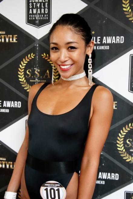 �wSUMMER STYLE AWARD2018 �������x�r���[�e�B�t�B�b�g�l�X���f������4�ʁ@�������\����@�B�e�^���i�O