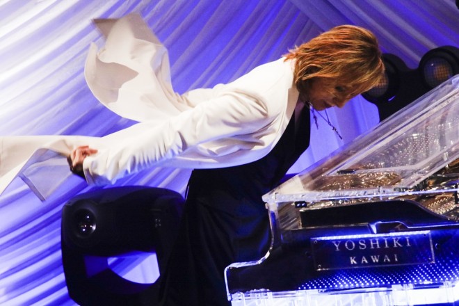 �uEVENING WITH YOSHIKI 2018�v�ŏI�����|�[�g