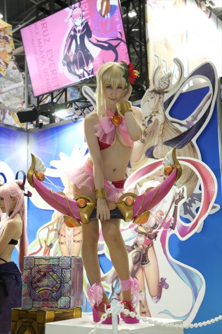 �w�R�~�P94�iC94�j�x�R�X�v���C���[�E���_������