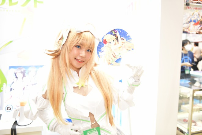 �w�R�~�P94�iC94�j�x�R�X�v���C���[�E������<br>�i�w�h���̃K�[���t�����h�x���[���j