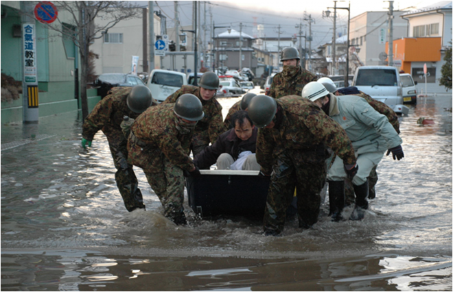 自衛隊　災害派遣　東日本大震災の勲章 Amazon.co.jp: 陸上自衛隊 災害派遣 パッチ ワッペン 東日本
