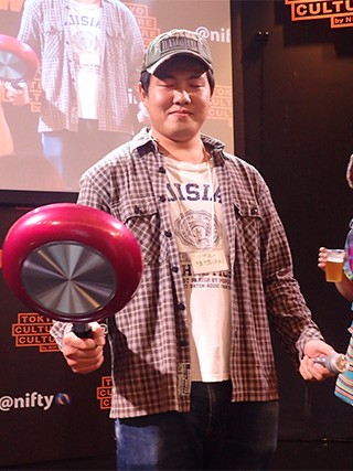 �]���r�f��̏��Ւ��ՂŎ��ʐl�i�V���b�s���O�Z���^�[�Ŏ��ʁj�@�ʐ^�񋟁F�f�C���[�|�[�^��Z